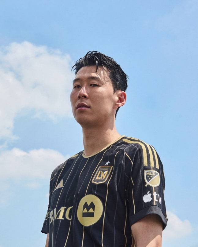 공개적으로 무한한 존경심 드러냈다, 손흥민 ‘오피셜’ 공식입장…“MLS 오는 데 있어서 영향 준 ‘축구의 신’ 메시 닮고 싶어”