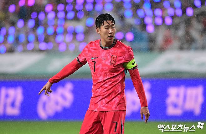 韓 축구사 '최초 굴욕' 터졌다…브라질에 사상 첫 5골 차 참패→아무것도 못했다