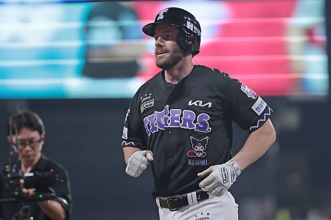 35홈런 치고도 KIA팬 마음에 들어가지 못한 비극… 슬픈 작별 인사, ‘내년’을 말하지 않았다