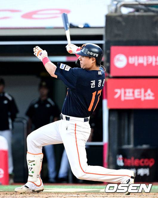 '한화 외인 최초' 폰세-와이스 동시 출격이라니…8이닝 12K 무실점 합작, 권광민 또 홈런 폭발→PO 엔트리 깜짝 승선하나