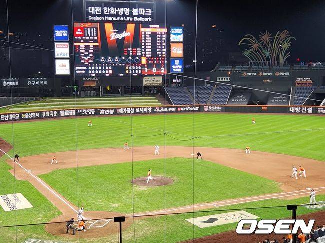'한화 외인 최초' 폰세-와이스 동시 출격이라니…8이닝 12K 무실점 합작, 권광민 또 홈런 폭발→PO 엔트리 깜짝 승선하나
