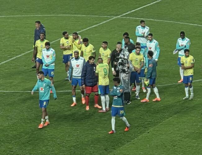 [442.live] “쏘니랑 유니폼 바꾸고 싶었는데…” 대승에도 침울한 히샬리송 “문자라도 남겨야죠”