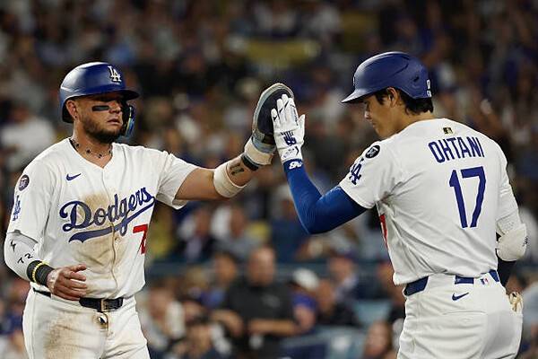 '이럴수가' 김혜성 위해 만찬까지 마련했던 '밥 잘 사주는 형'이 다저스를 떠난다니…미겔 로하스, 2026시즌 은퇴 예고