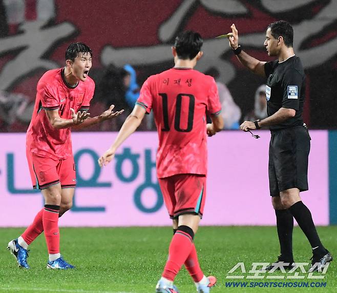 [현장인터뷰]'기나긴 90분' 홍명보 감독 감싼 치명적 실수, 김민재