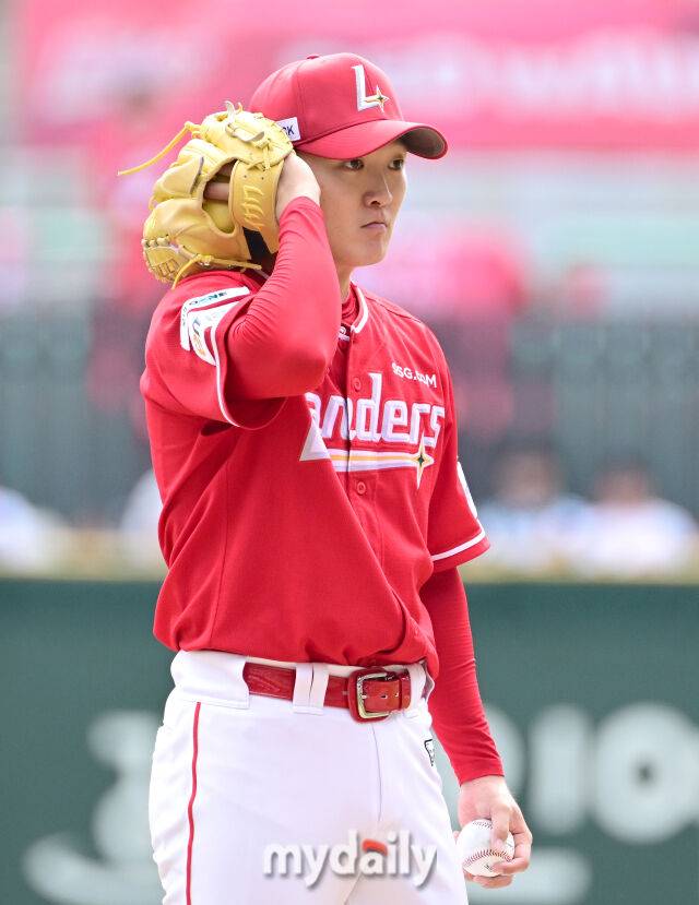 '삼성 속수무책' 1차지명 KKKKKK 미쳤다…이래서 이숭용이 택했구나, PS 데뷔전에 KBO 역사 바꾸다 [MD인천 준PO2]