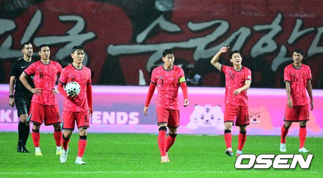 ‘5-0 경험자’ 이천수도 탄식했다 “미안한데 선수들 마인드가 포기한 것 같다”