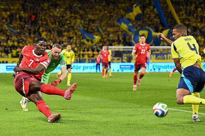 '英 BBC 경악' EPL 역대 최고 이적료, 유럽 최고 골잡이, 토트넘 최고 유망주...최고만 다 모였는데, 월드컵 못 갈 위기