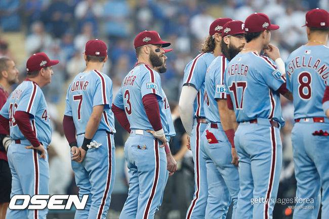 충격적 엔딩, 라커룸에서 맥주를 마시다니…필라델피아 황금 멤버 공중분해 위기