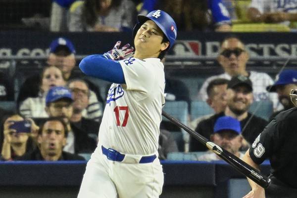 “이런 경기력으로는 우승 못해” 로버츠 감독, 오타니에 따끔한 일침