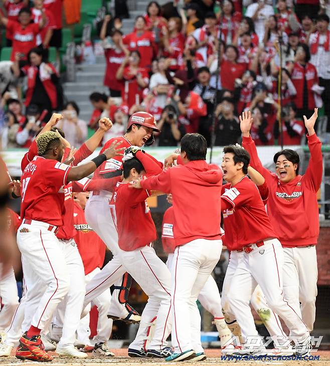 FA 영입하려다 실패 → 지명권+5000만원 투자, 이 거래가 PS 4연패를 끊었다