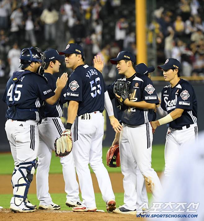 두산 제 12대 감독, 면접 후보 최대 4명 → 13일 본격 스타트. 오래 안 걸린다
