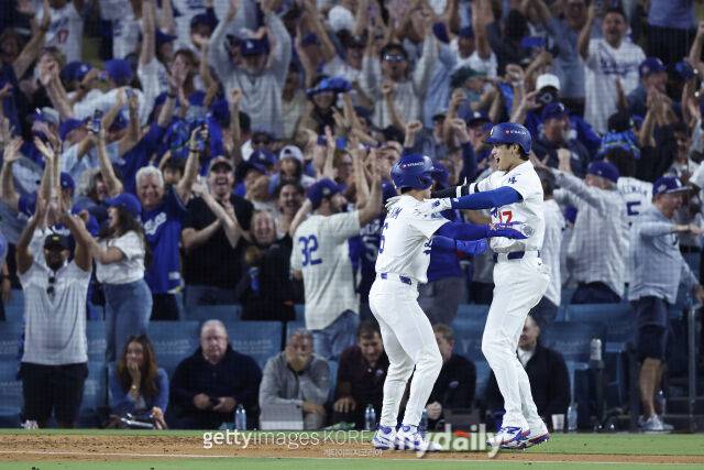 로버츠 결단 내렸다, NLCS서 야수 1명 제외 결정→김혜성은