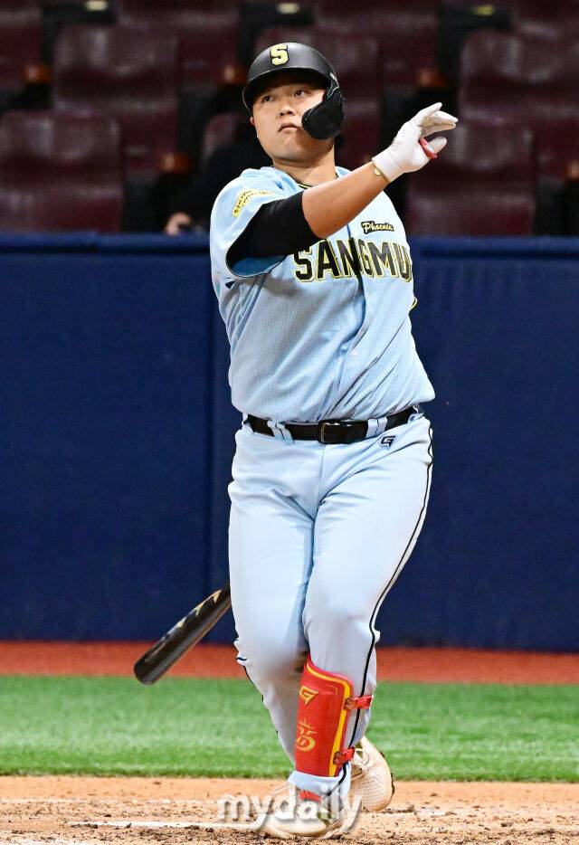 '이러니 국대 승선이지' 한화 특급루키 컨디션 좋구나, 153km KK 이재원-한동희 압도…채은성 한동희 홈런 쳤다 [MD대전]