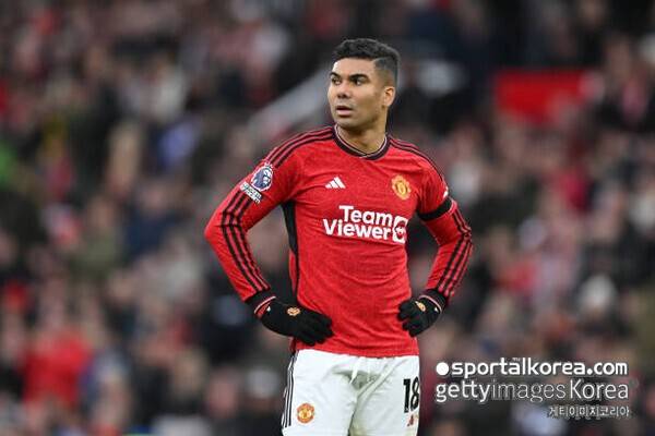 과체중 → 근육질로 부활...주급 '7억 2천' 월드클래스 MF, 카세미루 결국 맨유 떠난다