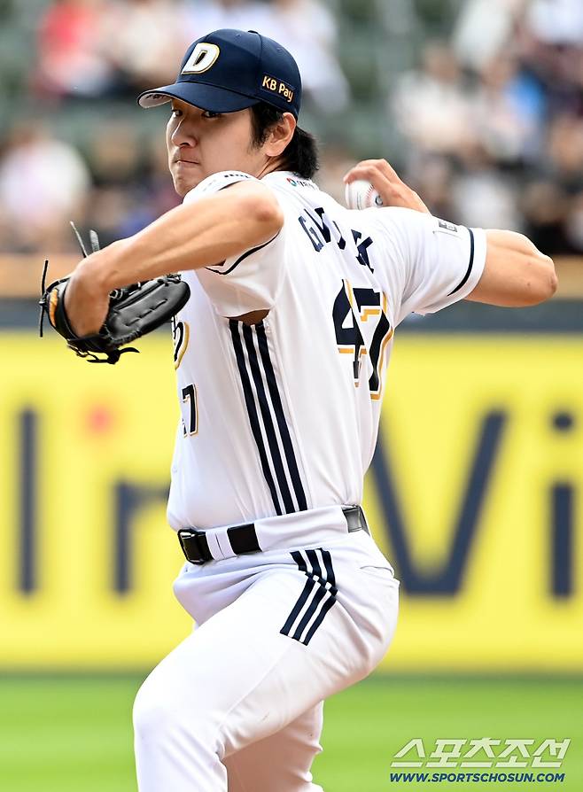 가슴이 웅장해진다. '161㎞ 22세 선발→158㎞ 20세→157㎞ 왼손 19세→156㎞ 19세→161㎞ 21세 마무리' 이 정도면 일본도 놀라겠다[SC포커스]