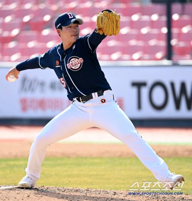 [단독] '감독 선임 임박' 두산, 선수단 정리 단행…LG·SK 트레이드 유산&파워 히터 등 11명 재계약 불가 통보