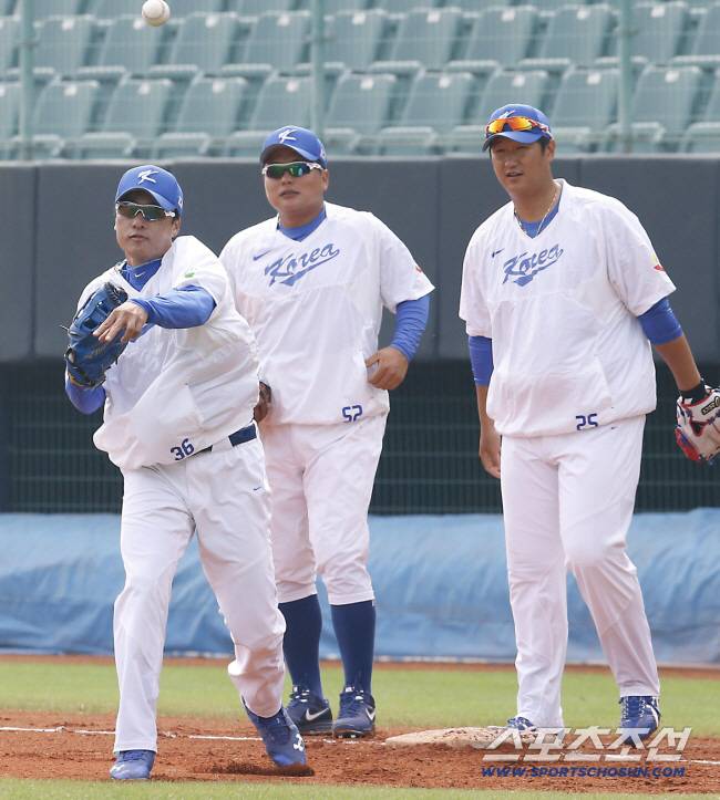 이승엽, 이대호, 김태균, 박병호...차고 넘치던 토종 1루수 씨가 말랐다, 그래서 아예 다 빼버렸다