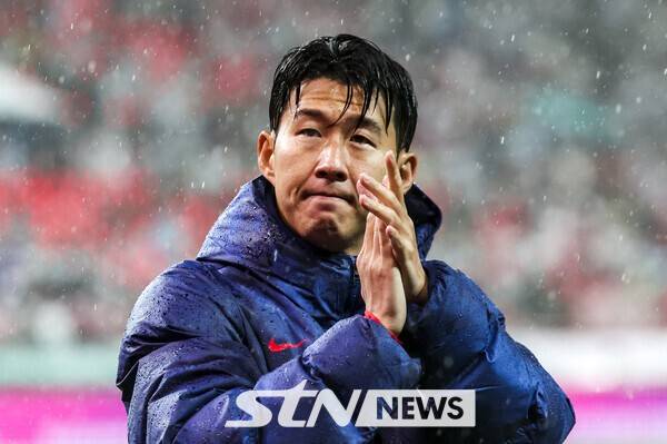 [STN 현장] '0-5 완패→쏟아진 야유' 홍명보 감독