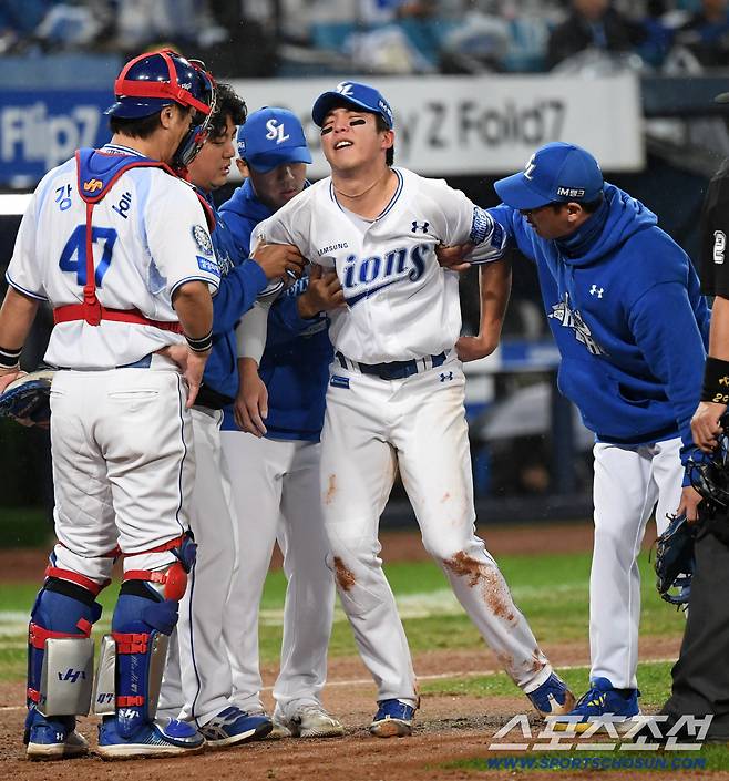 '이럴수가' 삼성 초대형 악재 터졌다, 김영웅 극심한 허리 통증 호소해 교체[준PO 현장]