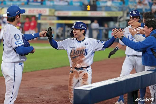 ‘과욕은 화를 부른다’ 실책으로 추가실점한 SSG, 또 한번 드러난 단기전 수비의 중요성 [준PO 3차전]