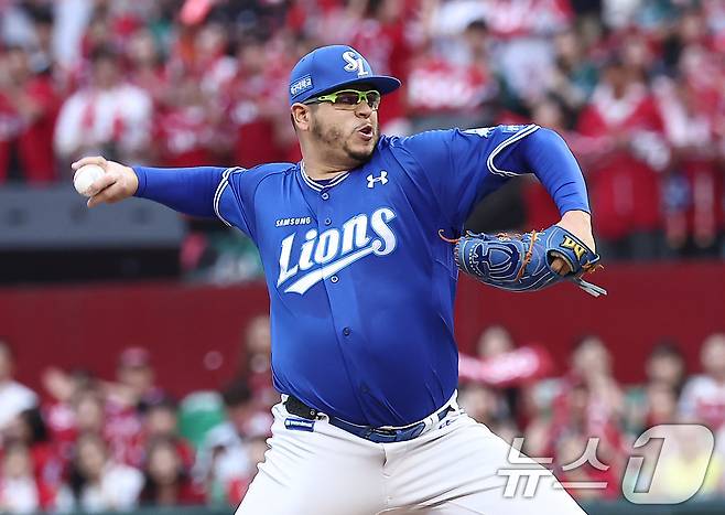 '1승만' 삼성 후라도 vs '벼랑 끝' SSG 김광현, 준PO 4차전 선발 맞대결