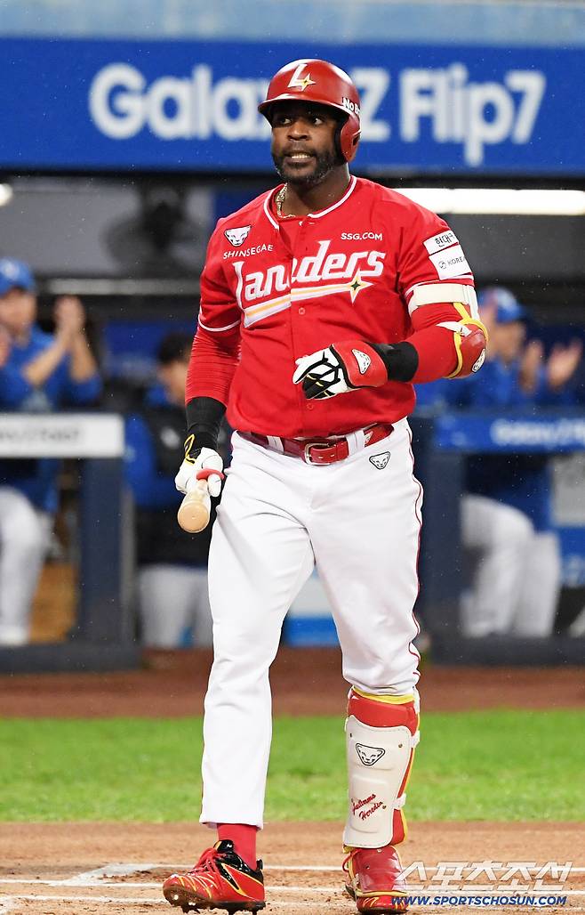 '4차전 필승 각오' 이숭용 감독