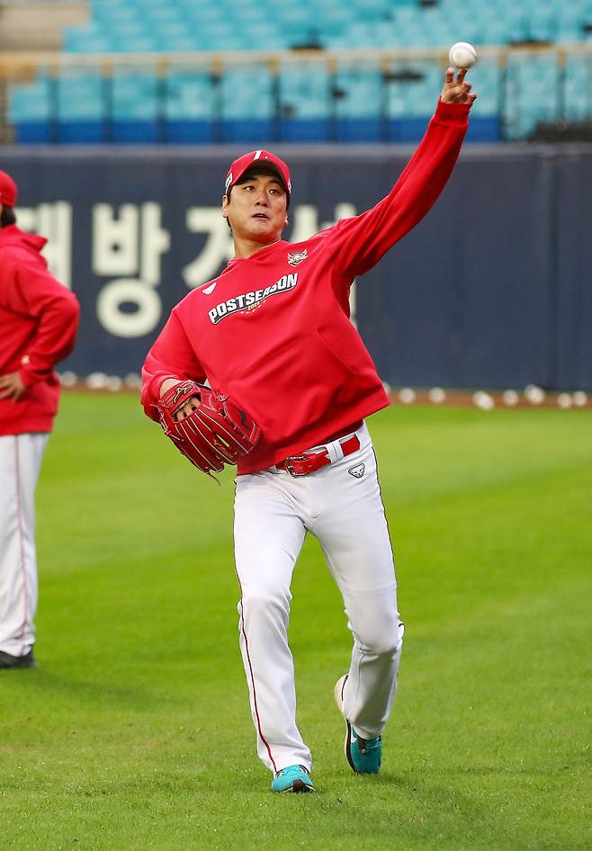 '선동열이 보인다' 확률 0%와 싸워야 하는 벼랑 끝 SSG, 4차전 선발 토종 에이스 김광현 [IS 피플]