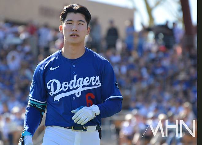 김혜성, NLCS 로스터 합류 기쁨도 잠시…1차전 선발 제외, 벤치서 무작정 대기