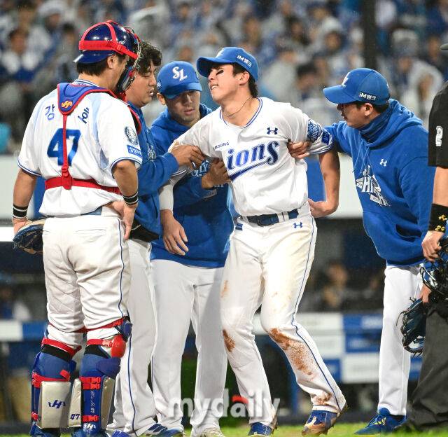 'PO 진출 1승만 남았는데...' 삼성 초대형 악재 맞이하나, 김영웅 상태에 촉각 [MD대구 준PO3]
