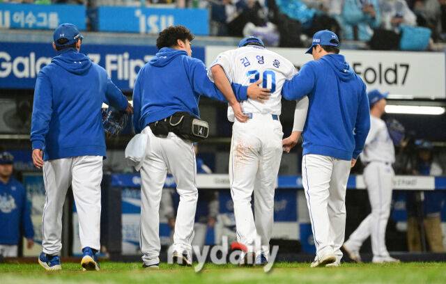 'PO 진출 1승만 남았는데...' 삼성 초대형 악재 맞이하나, 김영웅 상태에 촉각 [MD대구 준PO3]