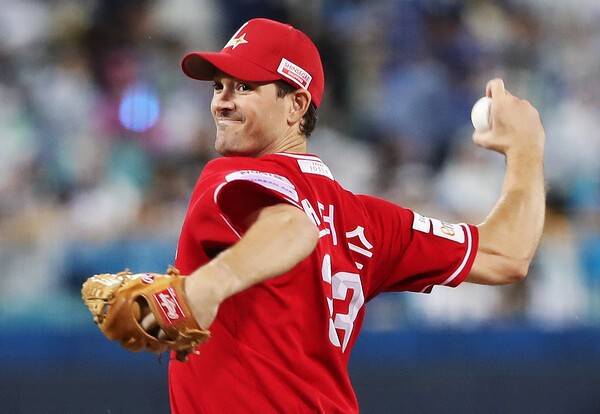 '초특급 불펜' 있으면 뭐 하나, 타선이 점수를 못 내는데…'평균 3득점' SSG의 빈공, 벼랑 끝에서 달라질까