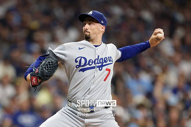 다저스 9회 2사 만루 위기 극적 탈출…스넬 8이닝 10K 완벽투, NLCS 먼저 1승 따냈다