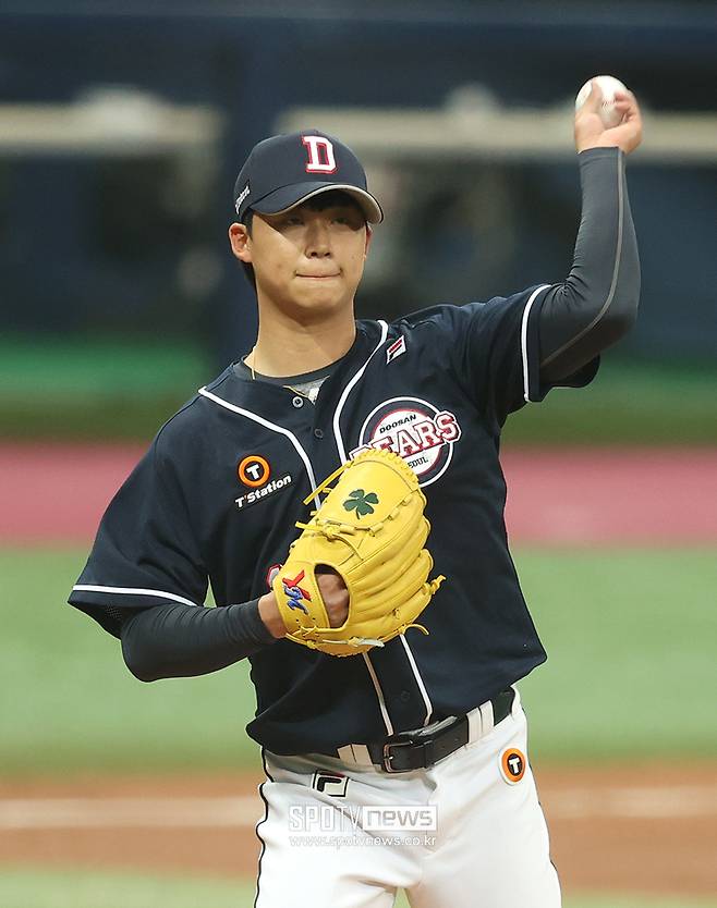 결국 116억 FA만 살아남았다…LG-두산 대형 트레이드 기대주 2명은 방출엔딩