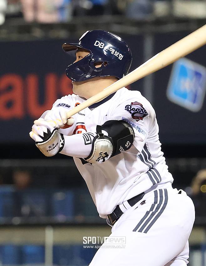 결국 116억 FA만 살아남았다…LG-두산 대형 트레이드 기대주 2명은 방출엔딩