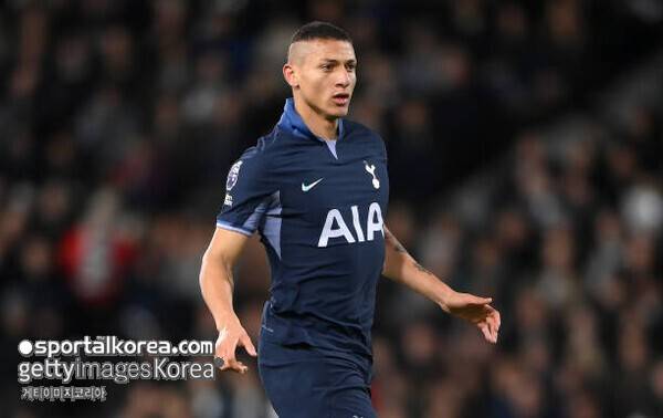 한국전 종료 후 '쏘니와 진한 포옹' 히샬리송 결국 손흥민 따라 미국 향하나?...