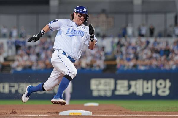 [준PO4] '미친 판단·주루' 김성윤, 주루코치도 무시한 폭풍질주