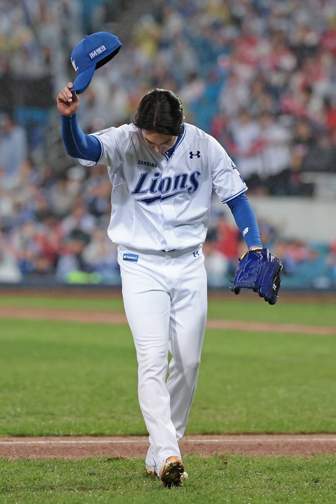 “1점 내줬다고 세상 무너진 표정 짓냐”…원태인 정신 번쩍 들게 한 강민호의 속삭임