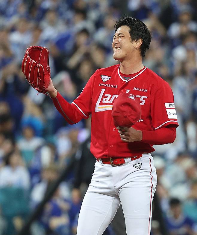 '충격의 시리즈 업셋' 이숭용 SSG 감독