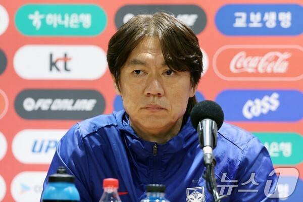 [현장목소리] 홍명보, 다 계획이 있었다 '반쪽짜리' 손흥민, 기용...