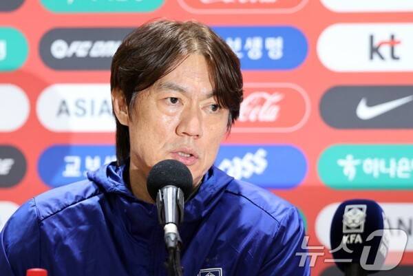 [현장목소리] 홍명보, 다 계획이 있었다 '반쪽짜리' 손흥민, 기용...