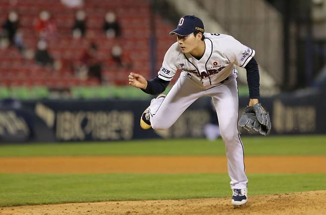 '새 감독 선임 임박' 근데 트레이드까지 '2명' 포함→왜 무더기 '방출 통보' 칼바람 부나