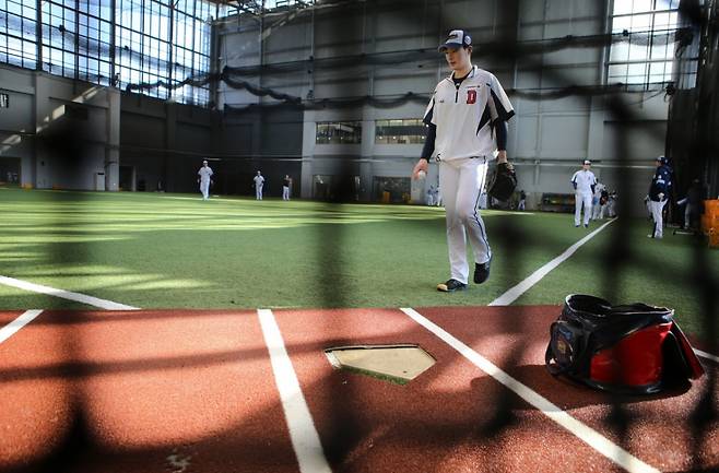 '새 감독 선임 임박' 근데 트레이드까지 '2명' 포함→왜 무더기 '방출 통보' 칼바람 부나