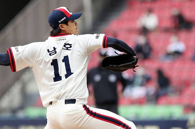 '새 감독 선임 임박' 근데 트레이드까지 '2명' 포함→왜 무더기 '방출 통보' 칼바람 부나