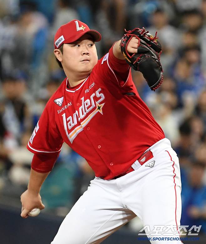 패전 투수의 퇴근길에 박수 갈채가 쏟아졌다, 대체 왜?[준PO 현장]