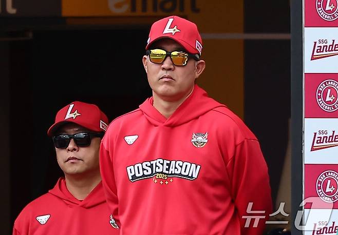 '이럴 수가' 클린업 트리오가 0안타라니...8회 무사 1·3루 밥상 엎은 SSG, 17년 만의 '준PO 업셋' 굴욕 못 피했다