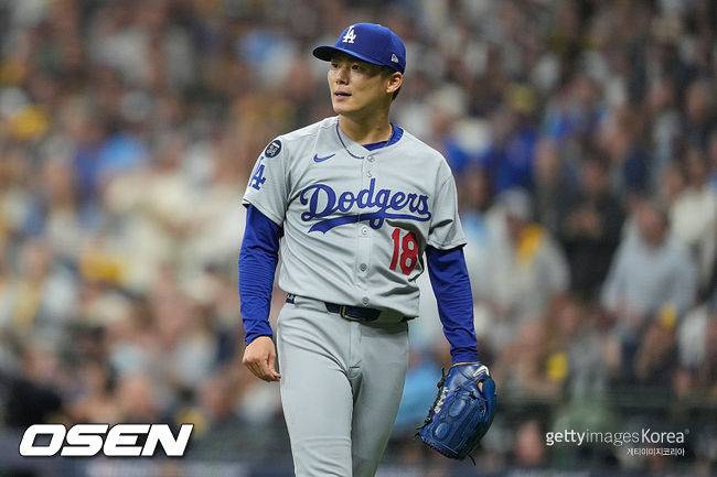 '야마모토 1실점 완투& 오타니 4G 만에 적시타' 다저스, 2차전도 잡았다 [NLCS2]