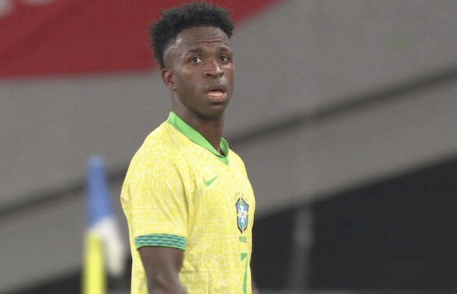 日 매체 승리에 너무 심취했나...비니시우스 표정 조롱