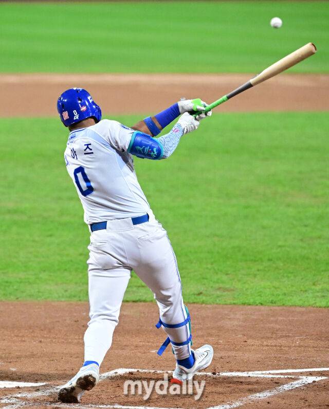 디아즈가 폰세의 155km 포심을 쳐서 몬스터월을 넘긴다면…MVP 후보들의 정면승부가 시작된다