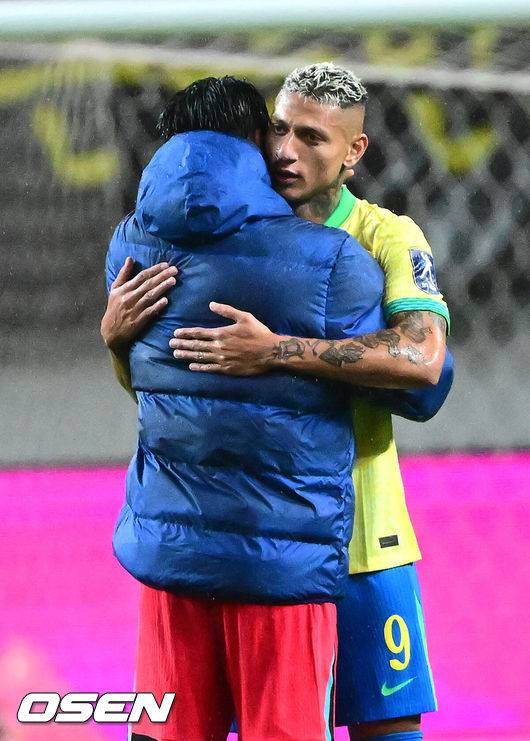 “8골 폭발 손흥민 vs 1골 히샬리송” BBC도 인정한 극명한 차이... 저주는 계속된다 토트넘, 손흥민 대체자 찾기 ‘미로 속으로’