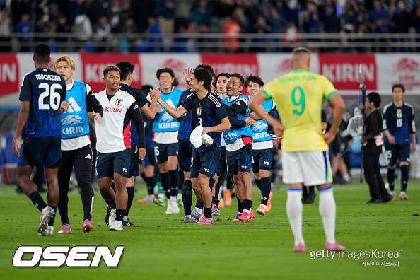 홍명보 스리백 문제점 지적했던 안첼로티, 180도 달라진 태도 “일본전 패배에서 교훈 얻었다”